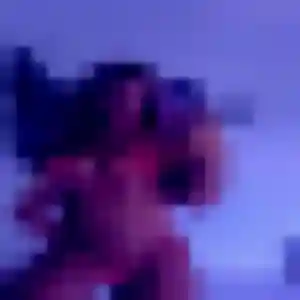 Contacte Stephanie, 31 ans à Villeneuve-sur-Yonne en t'inscrivant